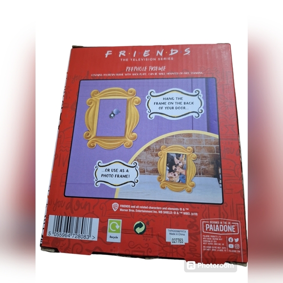 Rare Friends TV series Peephole Frame w/Free DVD - Picture 2 of 9